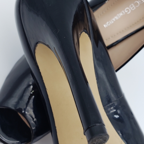 BCBGeneration heels sz 8B/38 - Picture 7 of 14